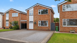 21, Moorhills Croft, Shirley, Solihull B90 2QB
