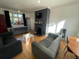 50, Ash Road, Headingley, Leeds LS6 3EZ