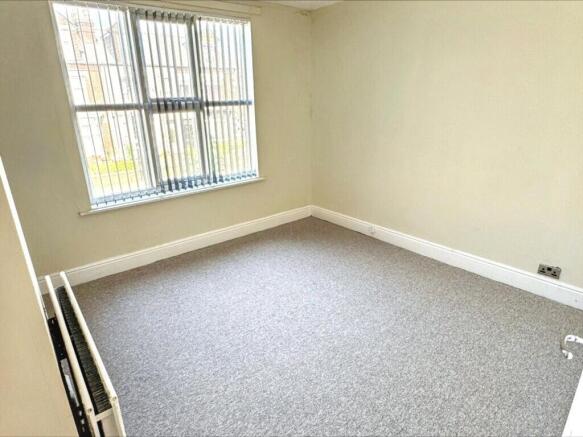 3 bed Terraced for sale Image 8