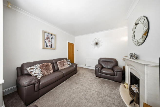 Casterton Avenue, Burnley, BB10 2PF photo 4