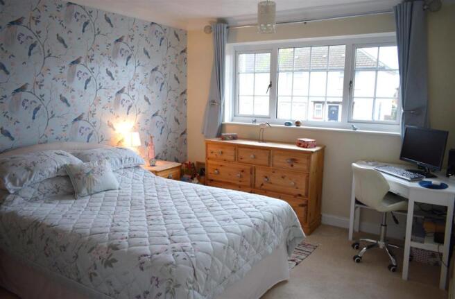 Bed 1.JPG