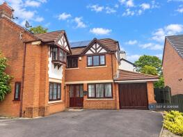 40, Waterslea Drive, Bolton BL1 5FJ