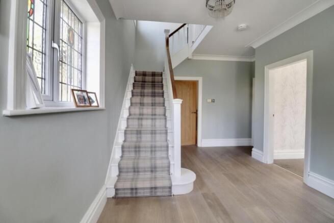 4 bed Detached for sale Image 6