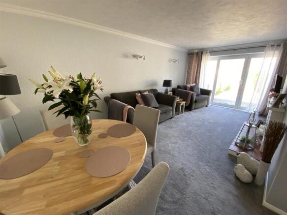 Lounge Dining Room.jpg