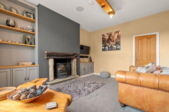 4 bed Detached for sale Image 6