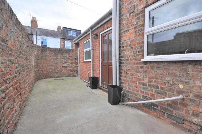 3 bed End of Terrace to rent Image 12
