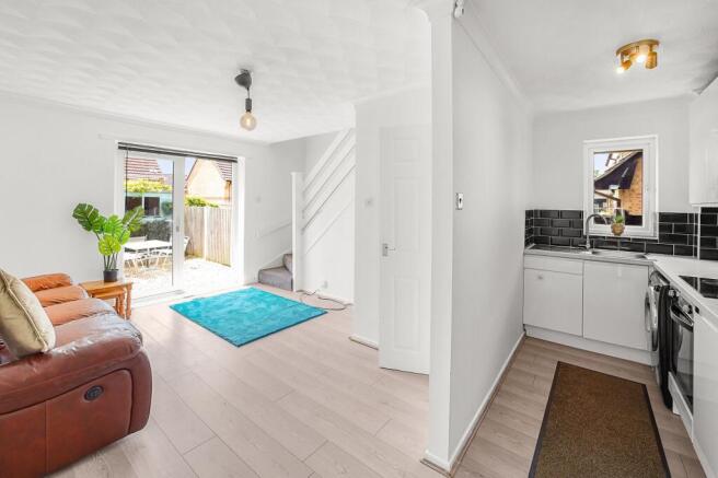 Lounge/ Kitchen
