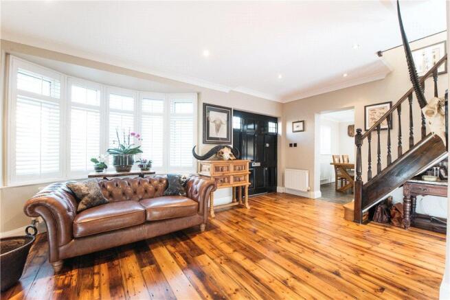Entrance/Sitting Rm