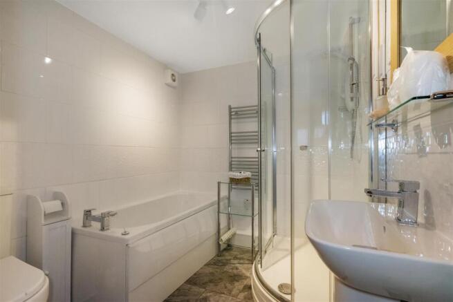 2 bed Cottage for sale Image 11