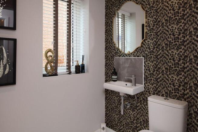 4 bed Detached for sale Image 6