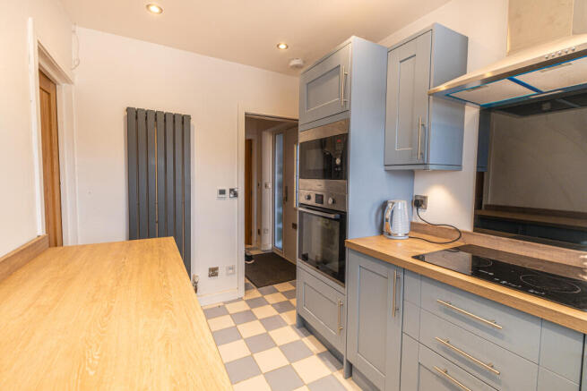 5 Windermere Avenue, Dronfield Woodhouse, Dronfield, Derbyshire S18 8PD photo 4