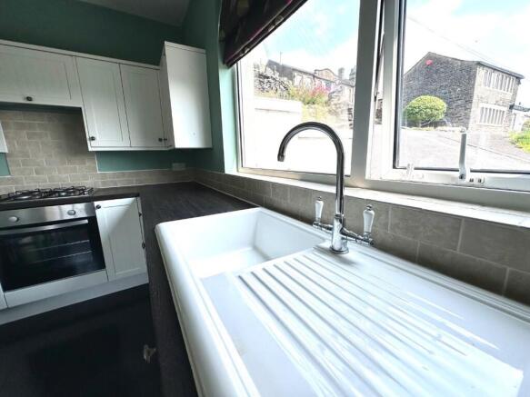2 bed Cottage for sale Image 6