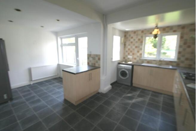 Kitchen pic 1