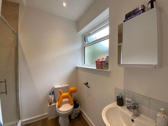 Bedroom 1 Ensuite