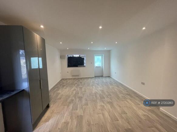 Kitchen / Living Room