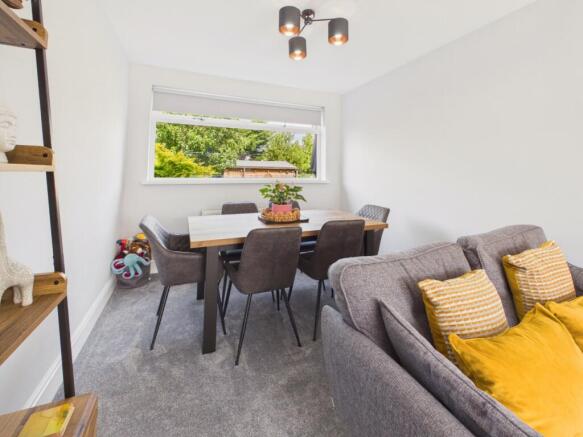3 bed Semi-Detached for sale Image 7