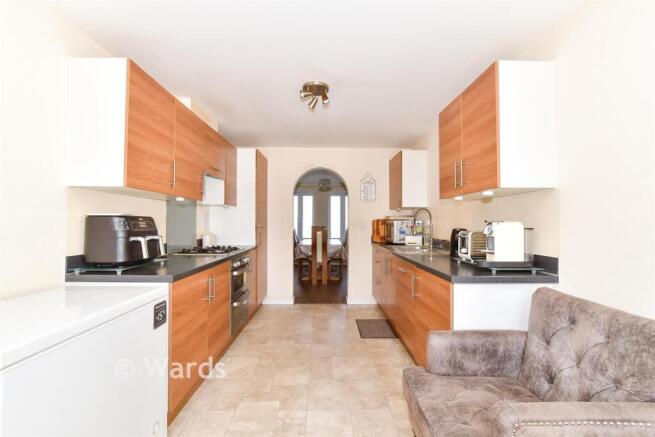 Kitchen/ Breakfast Area