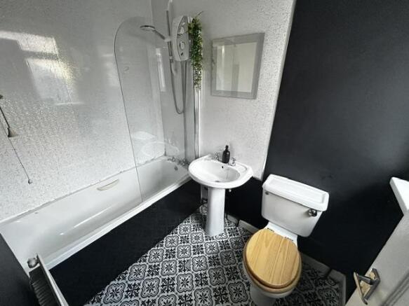 4 bed Terraced for sale Image 6
