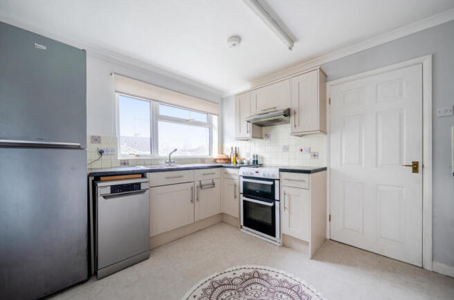 1428930-8-69b2cb4...