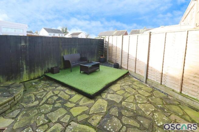 2 bed Terraced to rent Image 12