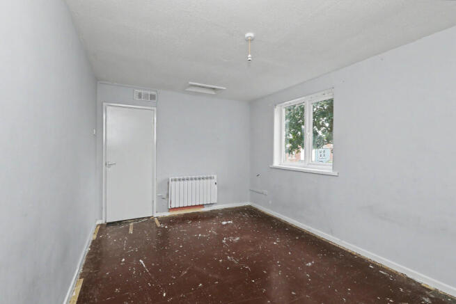 2 bed Flat for sale Image 12