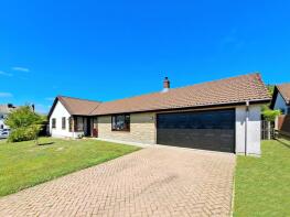 1, Penhole Close, Coads Green, Launceston PL15 7NQ