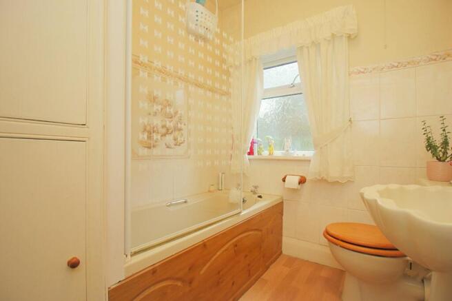 3 bed House for sale Image 11