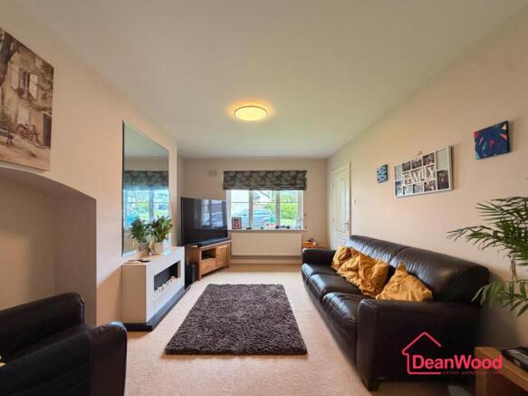 11 Larch Hill Grove, Onchan photo 4
