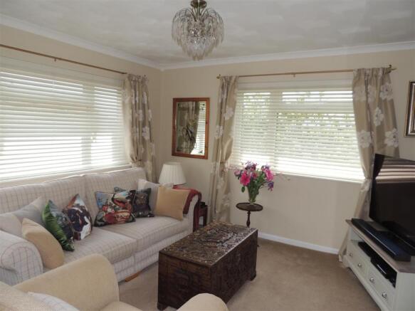 Lounge: