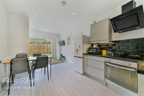 Flat A, 1, Boyne Road, London SE13 5AL