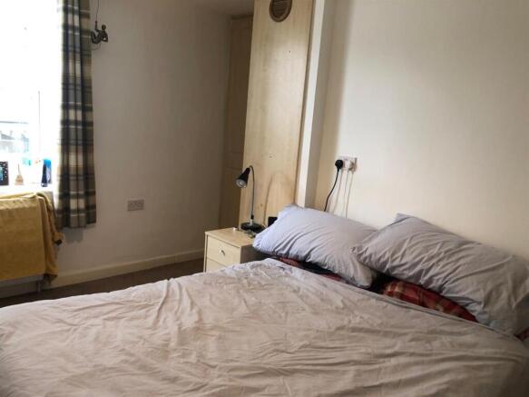 1 bed House to rent Image 6