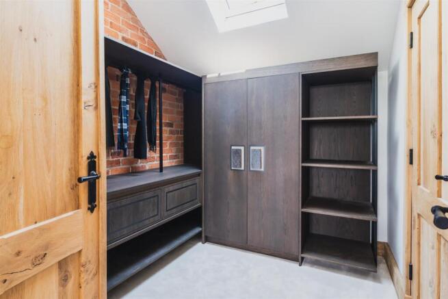 Master Dressing Room