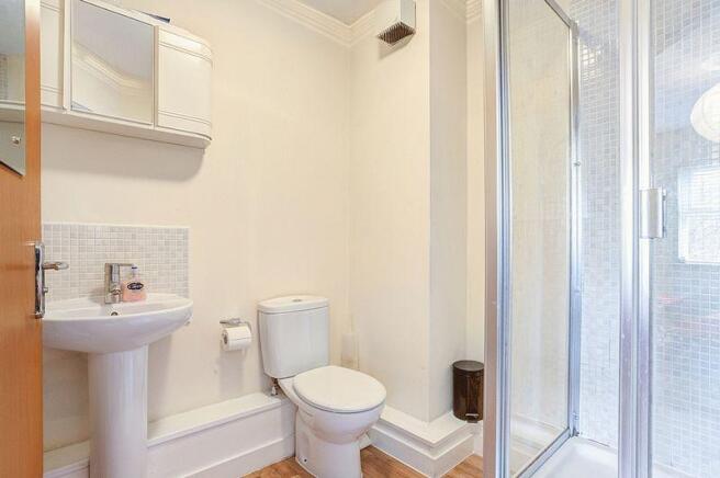 EN SUITE