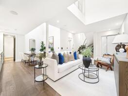 Apartment W5, 1-6, Dyer's Buildings, London EC1N 2JT