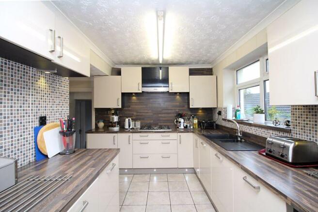 Kitchen/Breakf...
