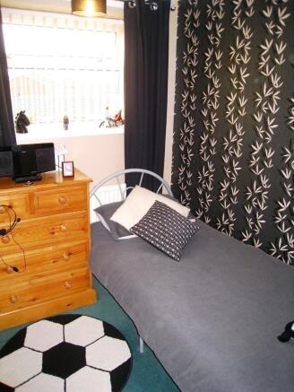 BEDROOM 4