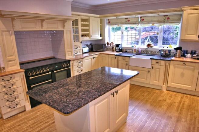 KITCHEN VIEW 1