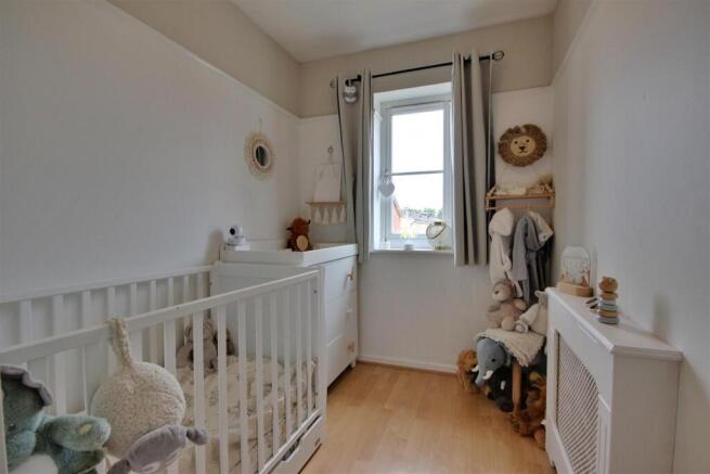 3 bed Semi-Detached for sale Image 10