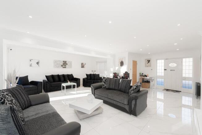 (Rightmove) 10.jpg