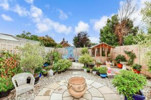 59, Chaucer Avenue, Littlehampton BN16 2PQ