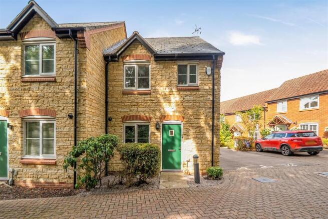 30 Lime Kiln Close, Silverstone (3) cr.jpg