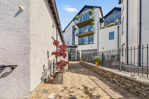 7 St. Martins Court, Bowness on Windermere, LA23 3GQ