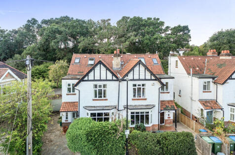 Hilldown Road, Highfield, Southampton, Hampshire, SO17