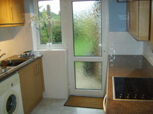 REFITTED KITCHEN