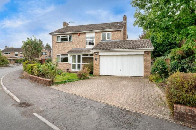9 Rushmoor Grove, Backwell, BS48 3BW 3.jpeg