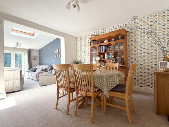 3 bed Semi-Detached for sale Image 5
