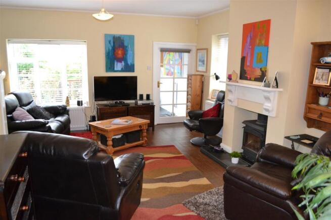 Sitting Room.JPG