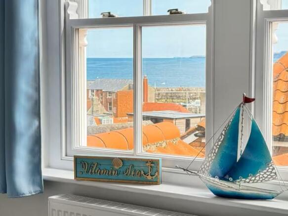 4 bed Terraced for sale Image 11