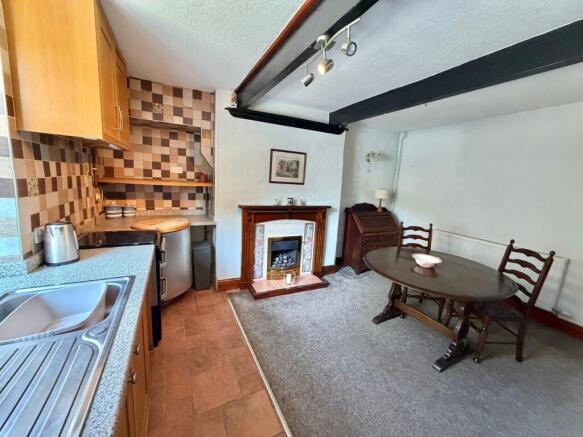 3 bed Terraced for sale Image 7