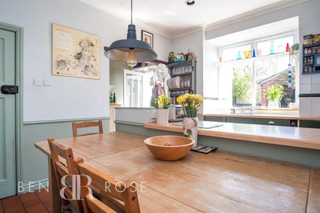 Kitchen/Dining Room